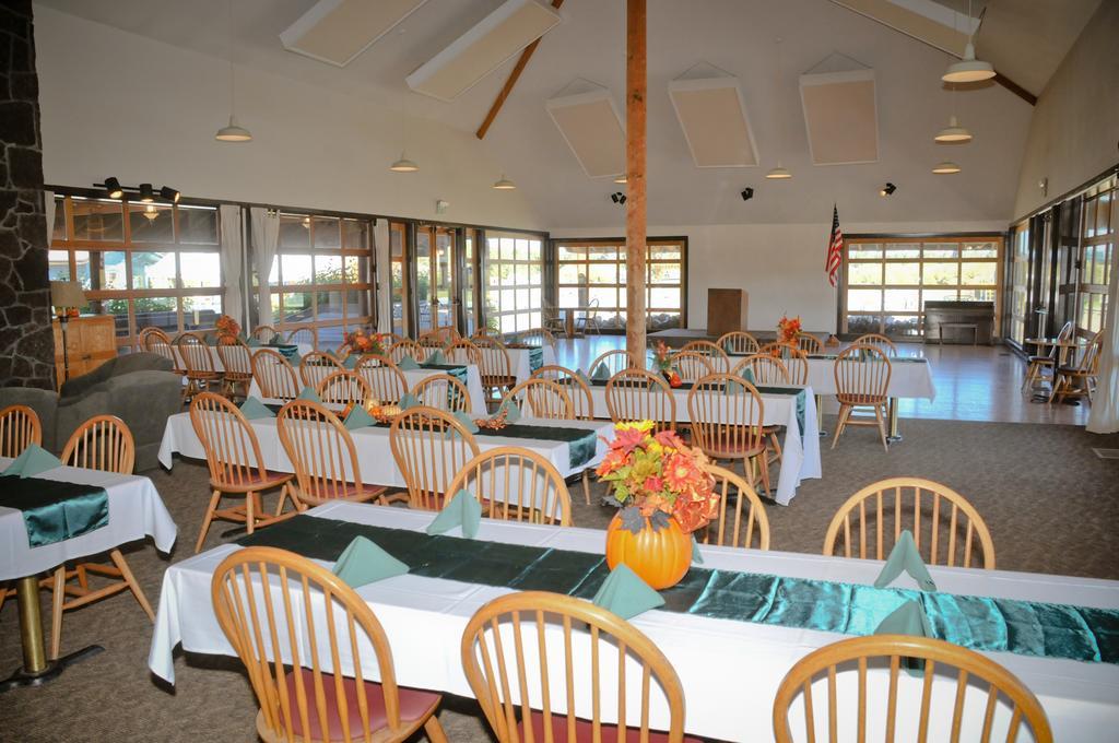 Bend-Sunriver Camping Resort 24 Ft. Yurt 16 Luaran gambar