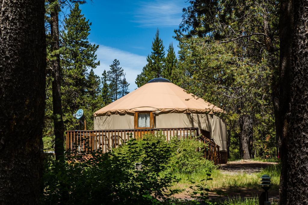 Bend-Sunriver Camping Resort 24 Ft. Yurt 16 Luaran gambar