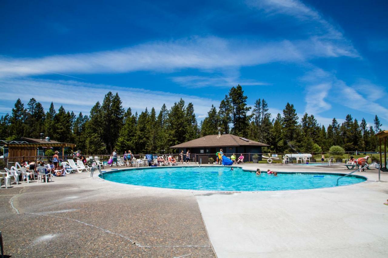 Bend-Sunriver Camping Resort 24 Ft. Yurt 16 Luaran gambar