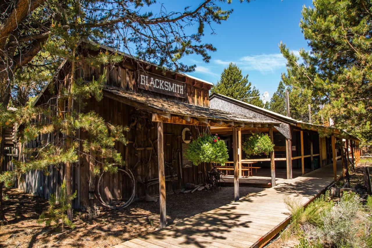 Bend-Sunriver Camping Resort 24 Ft. Yurt 16 Luaran gambar